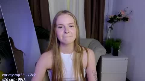 Erica online show from 04-30-26, 01:28