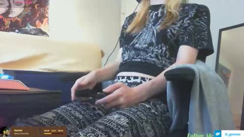 lil gemmie online show from 11-06-25, 08:21