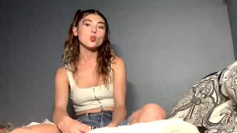 lil_luca online show from 10-26-25, 04:51