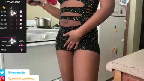 MOMMA LUV online show from 01-30-25, 02:58