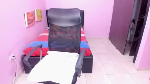 lil_mommy_slut online show from 11-10-25, 11:53