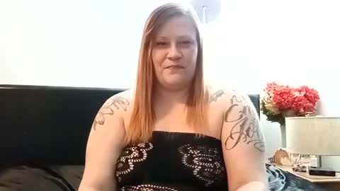 lil_nelli8 online show from 03-04-25, 04:17