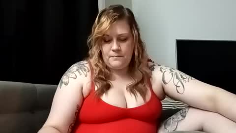 lil_nelli8 online show from 11-26-25, 07:31