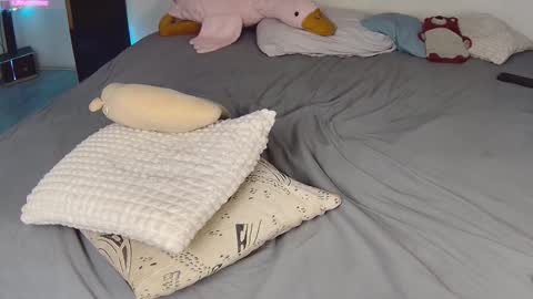 Nessa Greyrat   if u like me tip 25 tk and put  online show from 02-24-25, 09:00