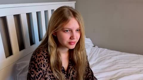 Emma online show from 04-27-26, 07:50