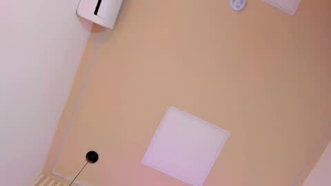 Snapshot of lila_cohen chatting on 03-05-25, 02:46 L I L A online show from 03-05-25, 02:46