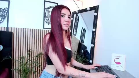 Lila online show from 10-09-25, 08:29