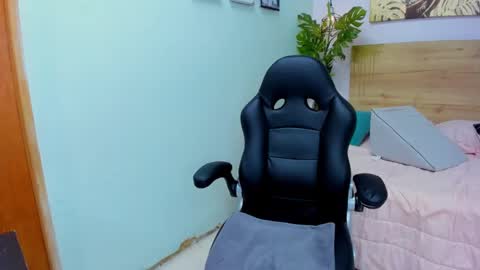 LILA online show from 03-04-25, 05:34