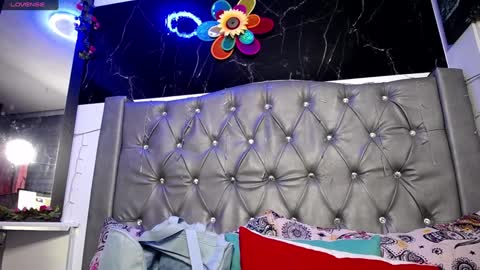   online show from 12-12-24, 10:45