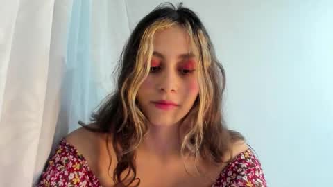 Snapshot of lila_herz chatting on 01-06-26, 11:29 Ren online show from 01-06-26, 11:29