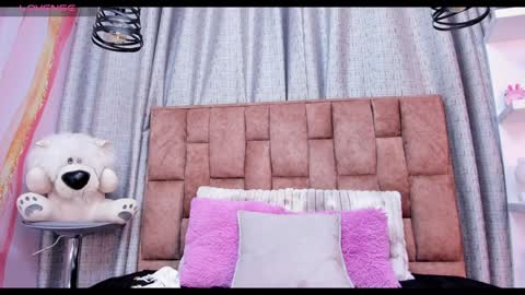 lila noa online show from 01-12-25, 03:28