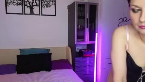 Lila online show from 02-15-26, 04:25