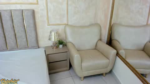 lila bailey  online show from 09-09-25, 07:46