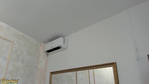 lila bailey  online show from 10-14-25, 07:58