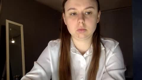 Lily online show from 09-26-25, 07:23