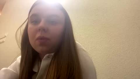 Lily online show from 09-27-25, 06:24