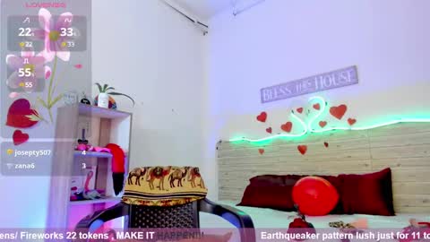 Snapshot of lilah_sweet chatting on 02-17-25, 08:26 Lilah Sweet online show from 02-17-25, 08:26