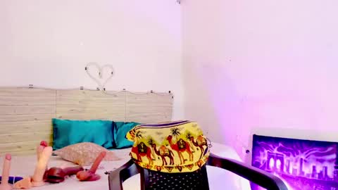 Lilah Sweet online show from 04-19-26, 06:21