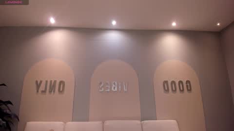 Snapshot of lilawest chatting on 11-04-25, 11:20 Lila West online show from 11-04-25, 11:20