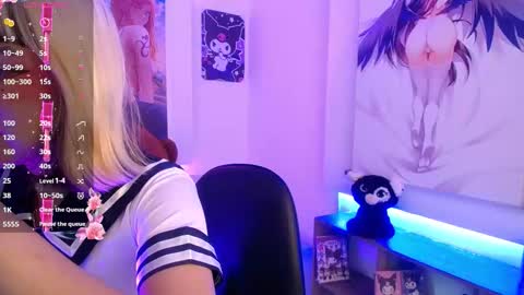 lilcandy19 online show from 09-19-25, 12:39