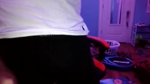 lilcruz31 online show from 05-18-26, 03:46