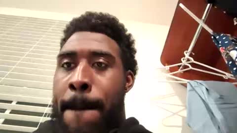 Snapshot of lildbigd33 chatting on 12-17-25, 01:55 lildbigd33 online show from 12-17-25, 01:55