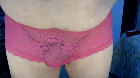 Snapshot of lildickbigbelly chatting on 11-17-25, 04:07 lildickbigbelly online show from 11-17-25, 04:07