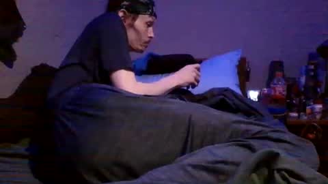 Snapshot of lildman420 chatting on 10-06-25, 06:27 lildman420 online show from 10-06-25, 06:27