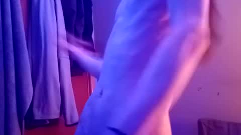 Snapshot of lildman420 chatting on 10-19-25, 02:23 lildman420 online show from 10-19-25, 02:23