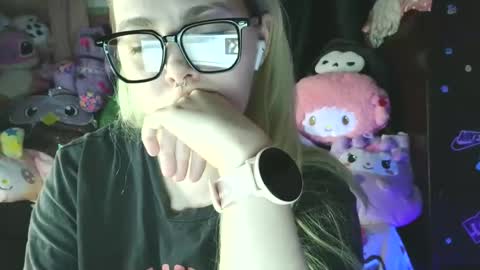 emily ryanson online show from 02-11-25, 03:08