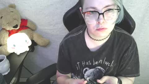Snapshot of lilemmy1999 chatting on 06-02-26, 08:33 emily ryanson online show from 06-02-26, 08:33