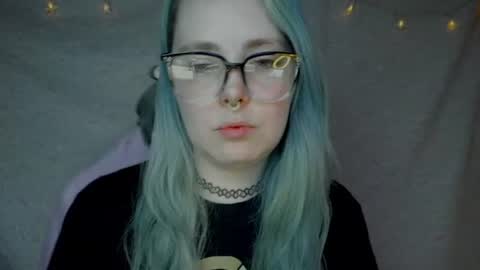 Snapshot of lilemmy1999 chatting on 06-10-26, 04:28 emily ryanson online show from 06-10-26, 04:28