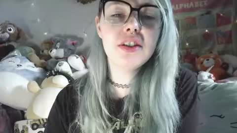 Snapshot of lilemmy1999 chatting on 06-18-26, 11:09 emily ryanson online show from 06-18-26, 11:09