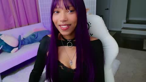 Snapshot of lileviemarie chatting on 02-22-25, 03:01 evie online show from 02-22-25, 03:01