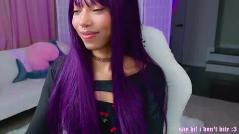 Snapshot of lileviemarie chatting on 03-05-25, 02:14 evie online show from 03-05-25, 02:14