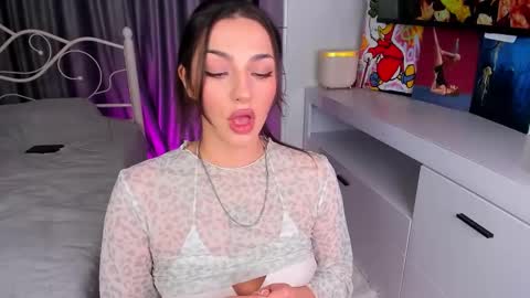 Snapshot of lilflexxy chatting on 11-30-25, 05:17 lilflexxy online show from 11-30-25, 05:17