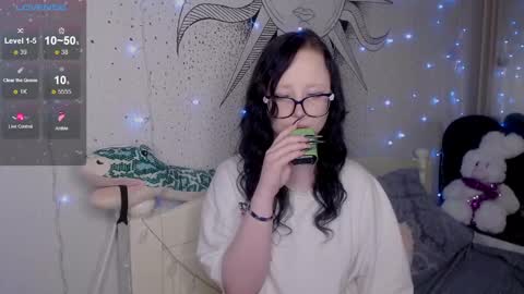 Nika and Lori online show from 01-13-25, 11:38