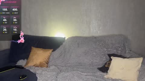 Lili online show from 12-01-25, 09:58