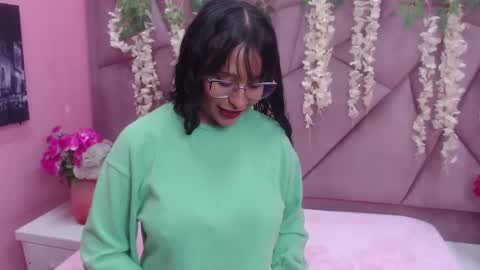 LILI CANDIES online show from 09-30-25, 01:27