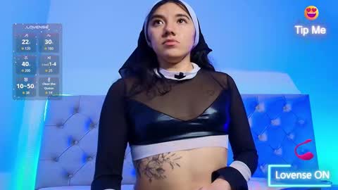 Snapshot of lili_candysex chatting on 10-19-25, 01:45 Lili  online show from 10-19-25, 01:45