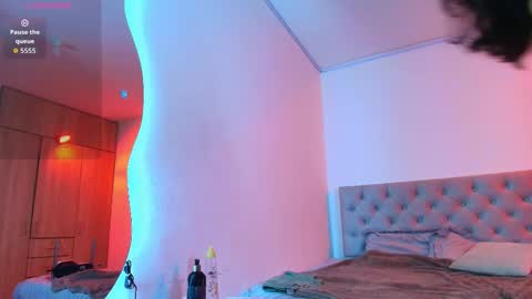 Lili  online show from 12-14-25, 01:38