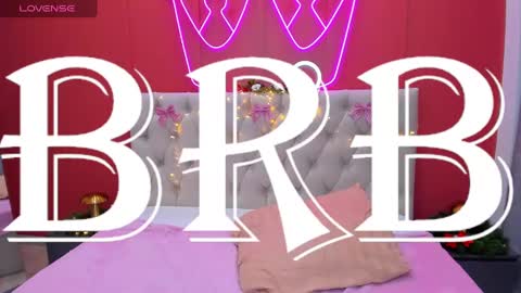 Lilli  follow me kiss online show from 01-09-25, 12:41