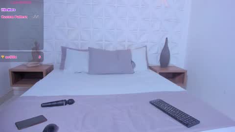 SALOME online show from 02-12-25, 04:44