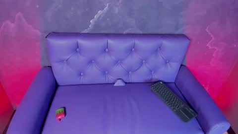 Lili  online show from 10-01-25, 07:20