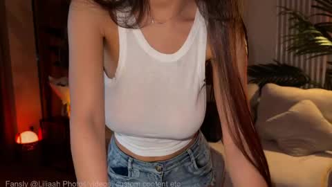 Snapshot of liliaah chatting on 05-07-26, 10:37 Lili Nude ONLY Ticket or Fansly online show from 05-07-26, 10:37