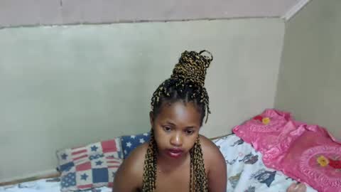 Snapshot of liliahsexie chatting on 01-24-25, 03:54 liliah online show from 01-24-25, 03:54