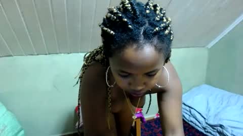 Snapshot of liliahsexie chatting on 02-15-25, 03:50 liliah online show from 02-15-25, 03:50