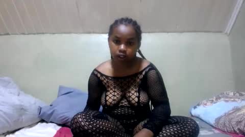 liliah online show from 05-20-26, 02:40