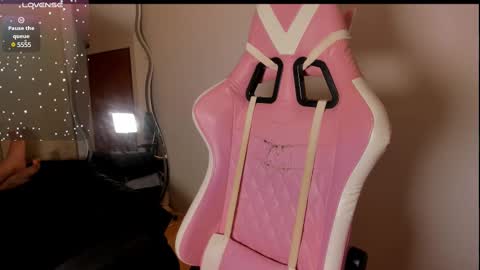 holis soy lily chang no olvides el pulgar arriba es muy importante para mi 3 independent model online show from 03-06-25, 11:42