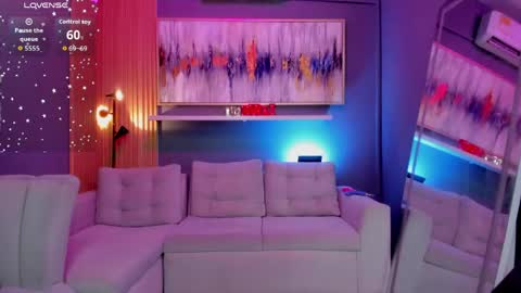 Snapshot of lilian_vergara chatting on 05-09-26, 05:29 holis soy lily chang no olvides el pulgar arriba es muy importante para mi 3 independent model online show from 05-09-26, 05:29